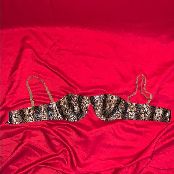 Matte Brand leather bralette - Picture 2 of 4